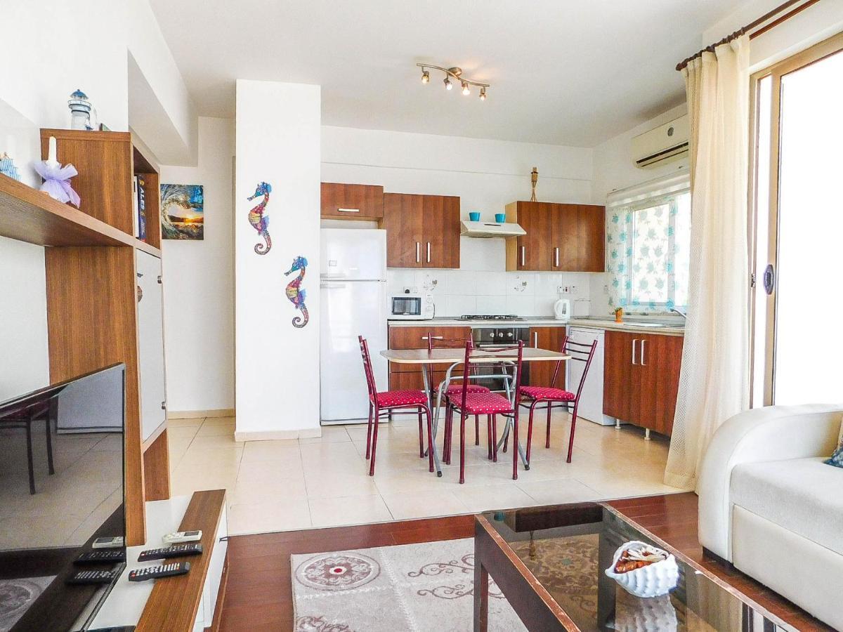 Rix Apartments Kyrenia  Luaran gambar